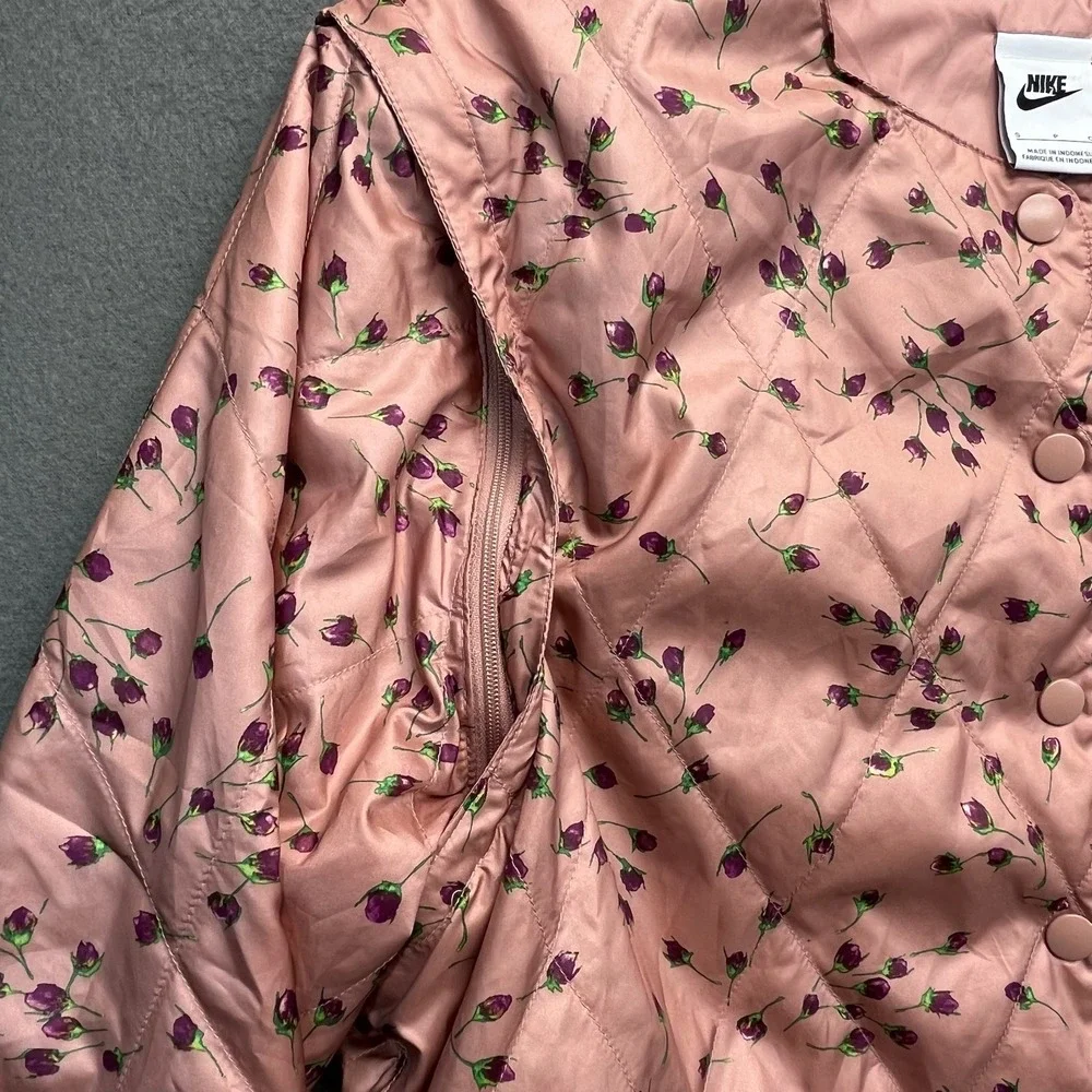 Nike Icon Clash women convertible floral quilted jacket S pink‎ satin crop